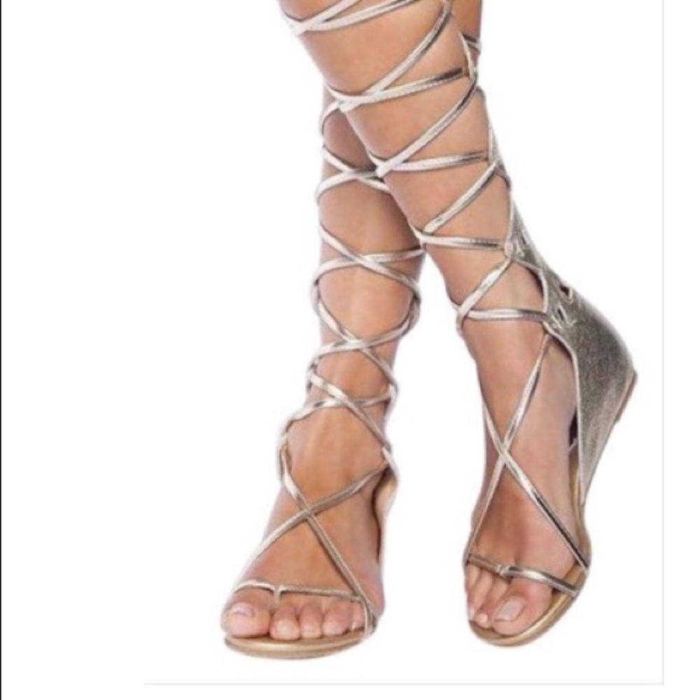 Brand new pixie market metallic gold sandal